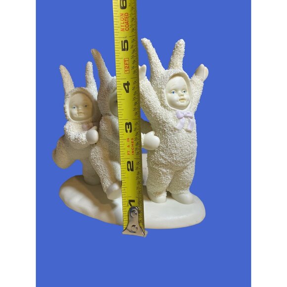 Dept.56 SNOWBUNNIES "Let's Do The Bunny Hop!"  Figurine 1994 - Picture 7 of 10
